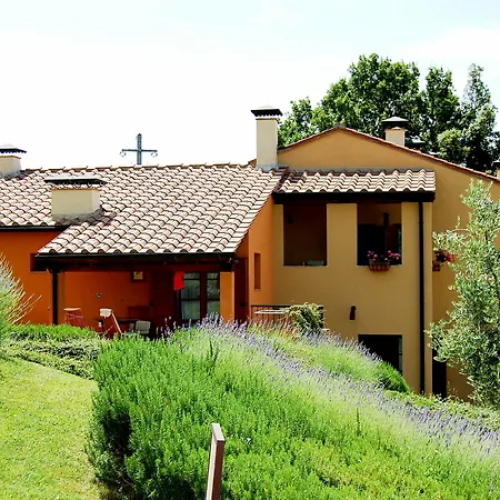 Borgoiano In Toscana Апартаменты